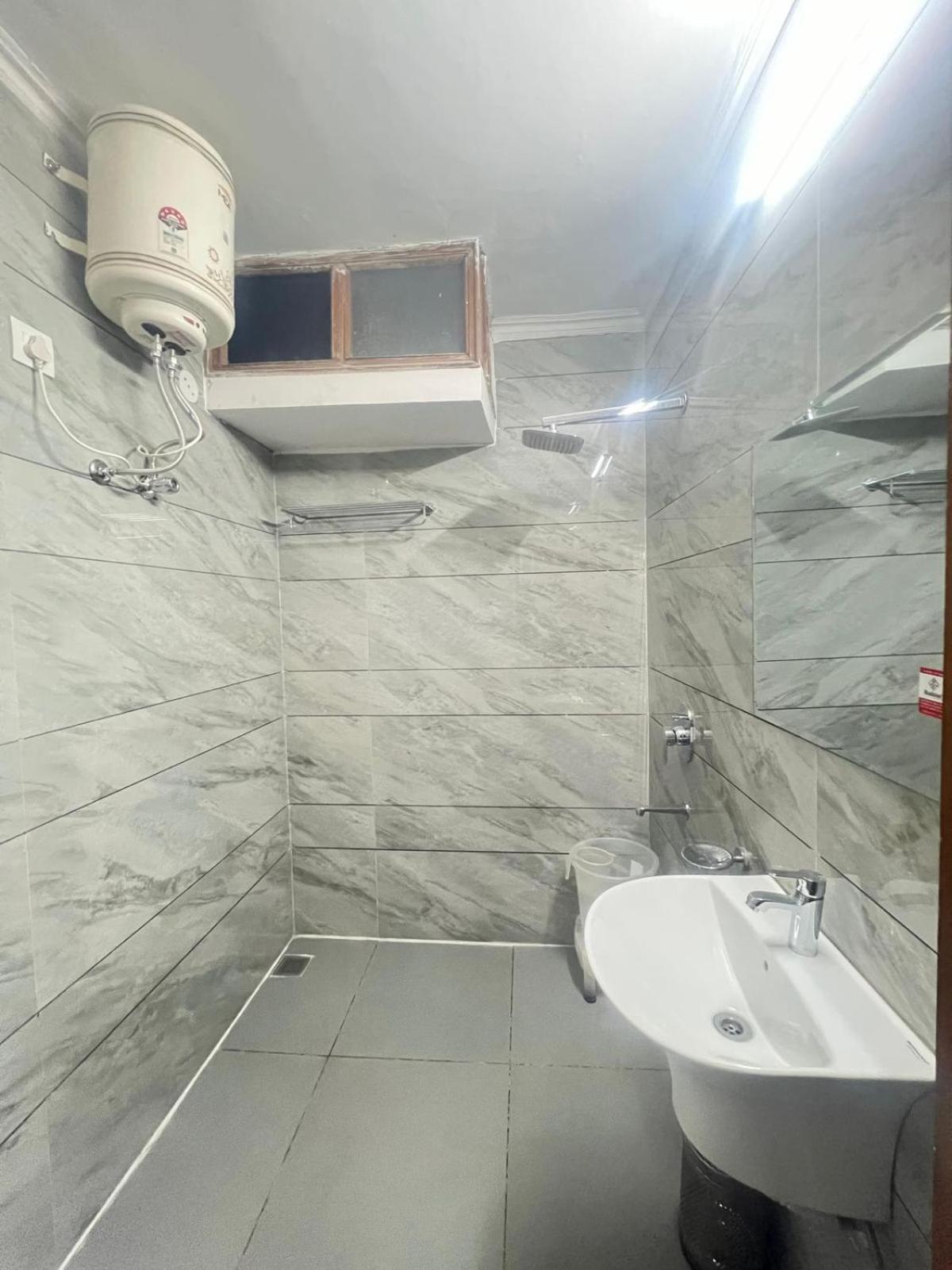 Hotel Majestic Chandīgarh Dış mekan fotoğraf